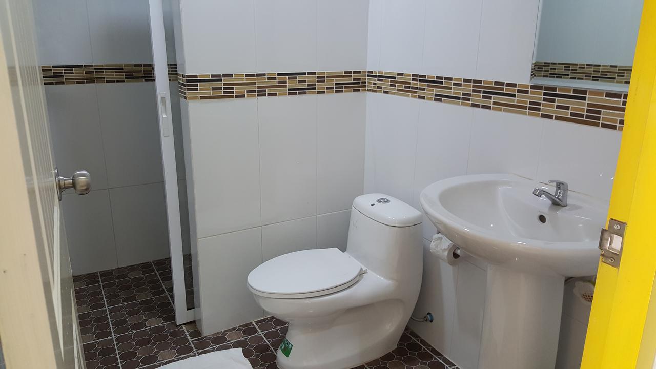 Charoensuk Grand Hotel Kabin Buri Екстериор снимка